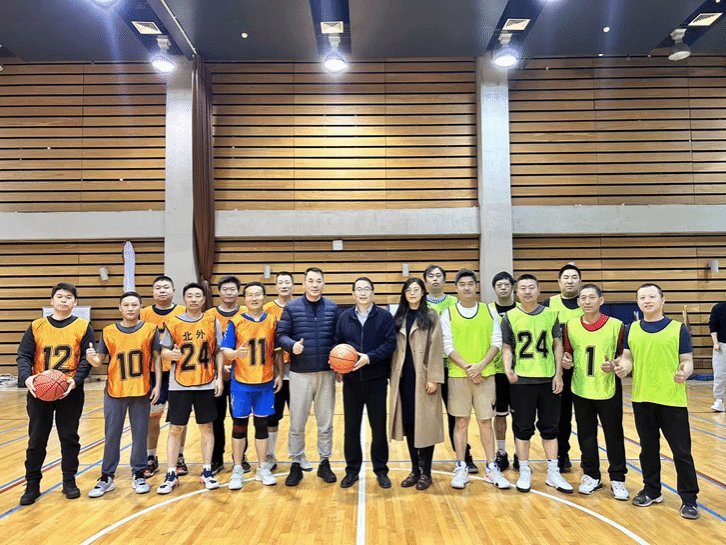 更多 >>